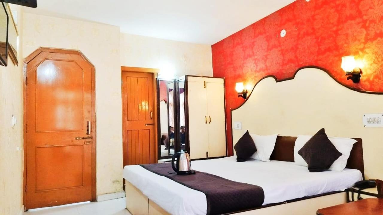 Hotel Gilbert Mountain View 마날리 외부 사진