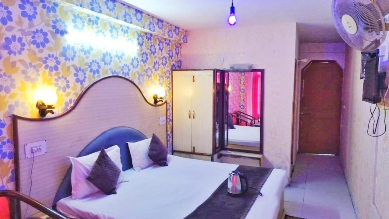 Hotel Gilbert Mountain View 마날리 외부 사진